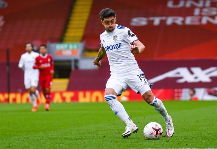 英超 巴勃罗•埃尔南德斯正在进球