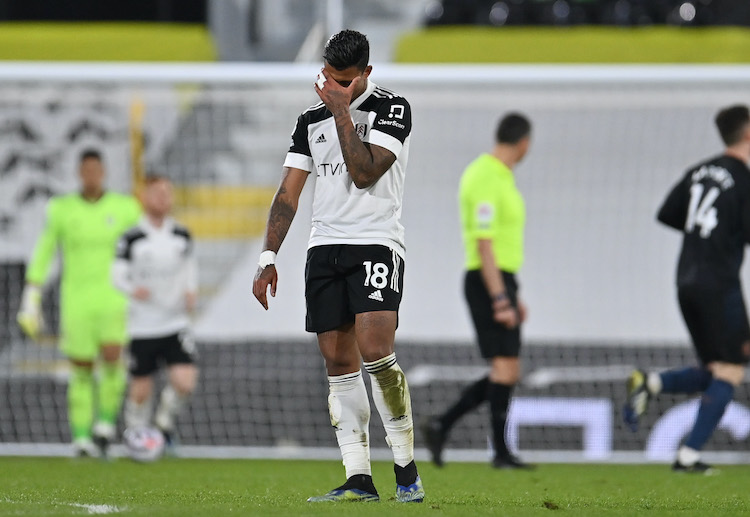 ဖူလ်ဟမ်ကတော့ ၂၉ ပွဲကစားပြီး ရမှတ် ၂၆ မှတ်နဲ့ အဆင့် ၁၈ နေရာမှာ ရပ်တည်နေတယ်ဆိုပေမယ့် ရာသီအကုန်မှာ ပရီးမီးယားလိဂ် ကနေ တန်းမဆင်းရဖို့ အခြေအနေကောင်းနေဆဲ ဖြစ်ပါတယ်။