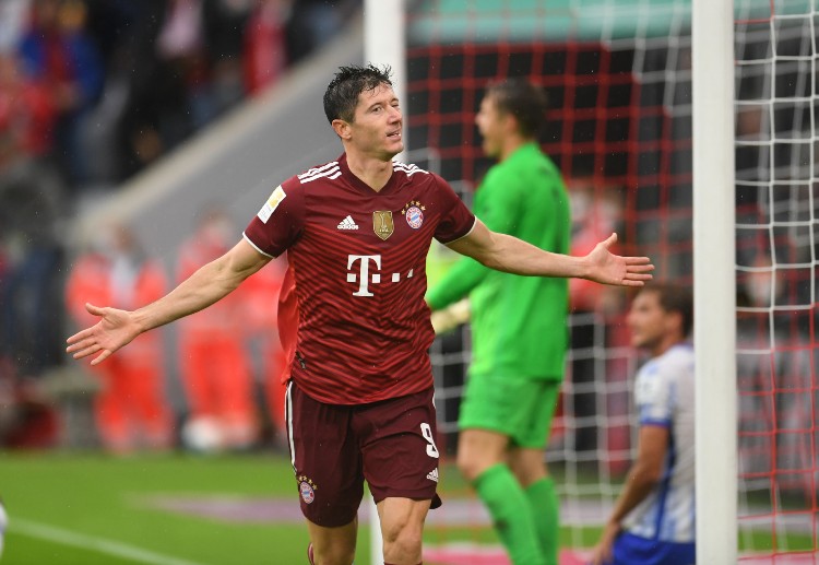 Bundesliga: Robert Lewandowski sored his first hat-trick of the season