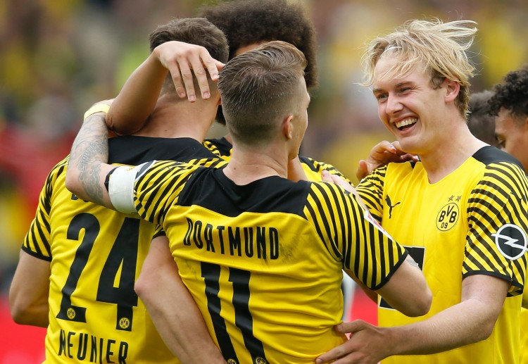 Bundesliga: Julian Brandt scored the game-winner in Borussia Dortmund's 2-1 win against Augsburg