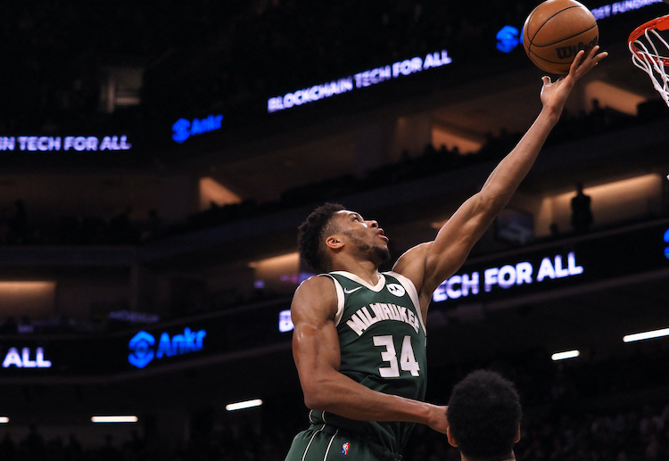 Giannis Antetokounmpo pimpin Milwaukee Bucks di NBA