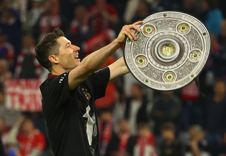 Robert Lewandowski top skorer Bundesliga.