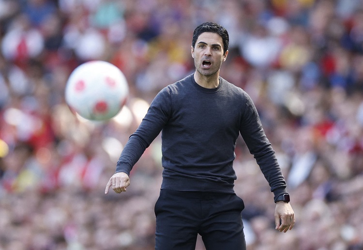 Arsenal boss Mikel Arteta coaching his team during the Premier League win against Leeds United