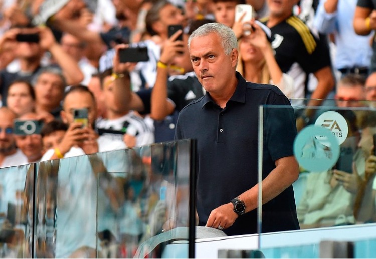 Jose Mourinho là HLV có cá tính nhất tại Serie A 22/23.