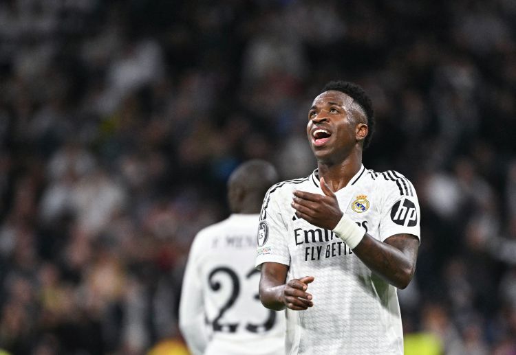 ဆော်ဒီပရိုလိဂ်ကလပ်တွေကတော့ဓနအင်အားတောင့်တင်းတဲ့အသင်းတွေပီပီဥရောပထိပ်တန်းကစားသမားတွေကိုငွေပုံပေးခေါ်ယူဖို့ကြိုးပမ်းတတ်တဲ့အသင်းတွေဖြစ်ပါတယ်။