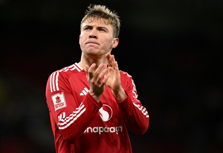 英超联赛 霍伊伦德连续15场比赛未能进球,曼联进攻受阻。