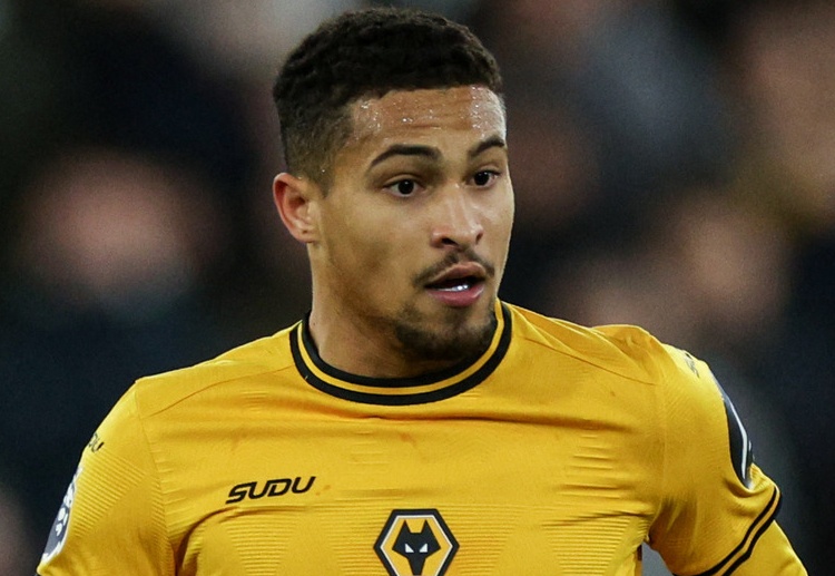 ပရီးမီးယားလိဂ်ထိပ်သီးလစ်ဗာပူးလ်ကတော့ဝုဗ်ကွင်းလယ်ကစားသမားယာအိုဂိုးမက်စ်ကိုယူရိုသန်း၅၀ (ပေါင်၄၂သန်း) နဲ့ကမ်းလှမ်းဖို့ဆန္ဒရှိနေတယ်လို့သိရပါတယ်။