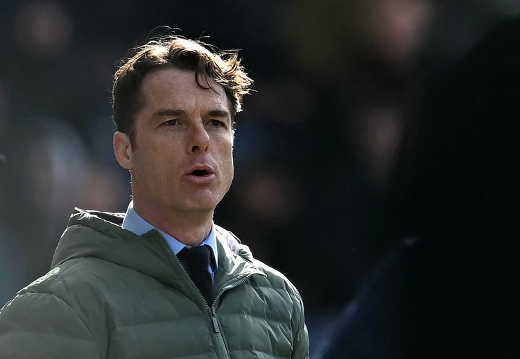 လိဒ်စ်ယူနိုက်တက်ဟာ ပြီးခဲ့တဲ့ ရာသီ ကတည်းက ပရီးမီးယားလိဂ်ကို ပြန်လည် တက်လှမ်းနိုင်ဖို့ နီးစပ်ခဲ့ပြီး ချန်ပီယံရှစ် play-offs ဗိုလ်လုပွဲမှာ ဆောက်သမ်တန်ကို ဝင်ဘာလေမှာ ရှုံးနိမ့်ခဲ့လို့သာ လွဲချော်ခဲ့ရတာ ဖြစ်ပါတယ်။