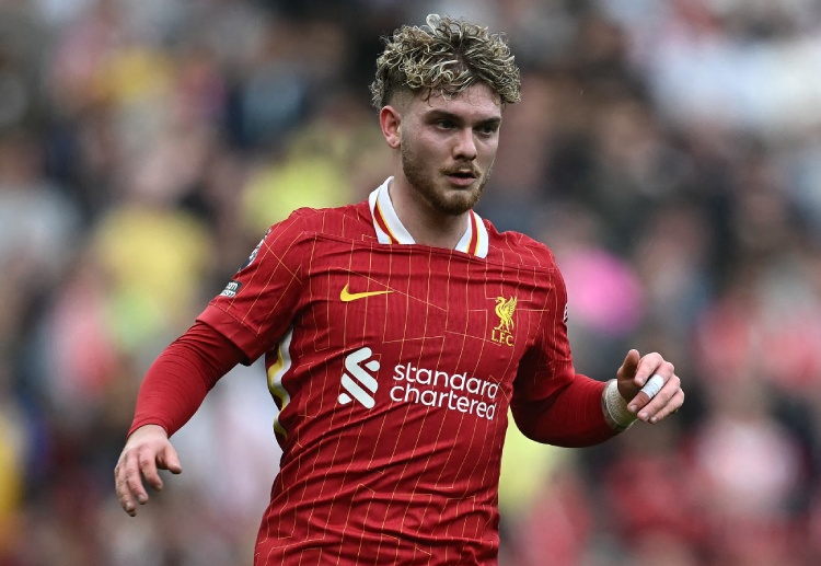 နယူးကာဆယ် ကတော့ ပရီးမီးယားလိဂ် ပြိုင်ဘက် လစ်ဗာပူးလ် ကွင်းလယ်လူ ဟာဗေး အဲလီယော့တ်ကို အပြောင်းအရွှေ့မှာ ခေါ်ယူဖို့ အဆင်သင့် ဖြစ်နေပြီလို့ သိရပါတယ်။