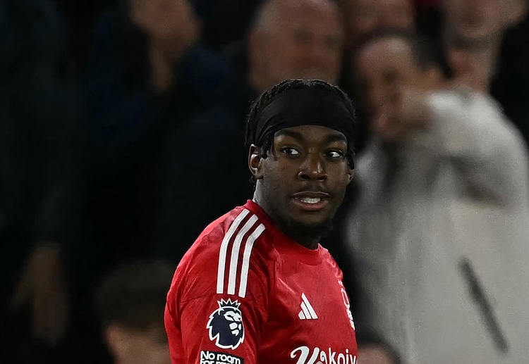 英超联赛 诺丁汉森林主场1比0战胜曼联，埃兰加长途奔袭，攻入制胜球