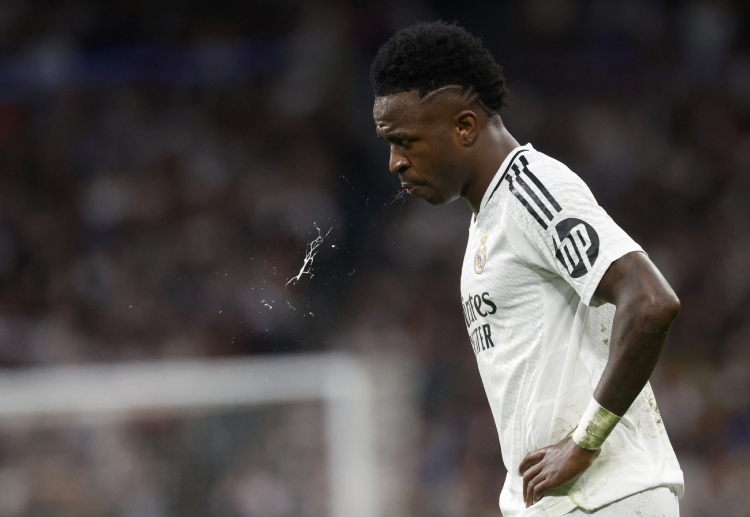 ဗင်နီးစီးယပ်စ်ဟာ လာလီဂါ ထိပ်သီး ကလပ်နဲ့ လာမယ့် ၂၀၂၇ ခုနှစ် အထိ စာချုပ် သက်တမ်း ကျန်ရှိနေသူ ဖြစ်ပါတယ်။