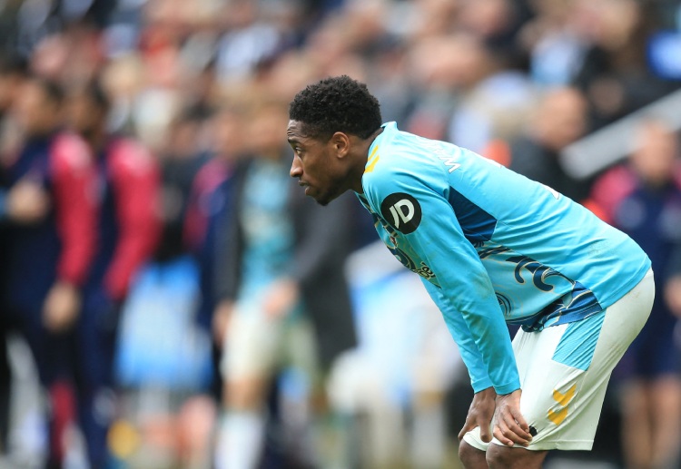 ဝေါလ်ကာ ပီတာစ် ကတော့ အစောပိုင်းမှာ ဘက်ဆစ်တပ်စ်နဲ့ သဘောတူညီမှု ရရှိထားခဲ့ပေမယ့် ပျက်ပြယ်သွားခဲ့တာကြောင့် ပရီးမီးယားလိဂ် ကလပ်က ခေါ်ယူနိုင်ခဲ့တာ ဖြစ်ပါတယ်။