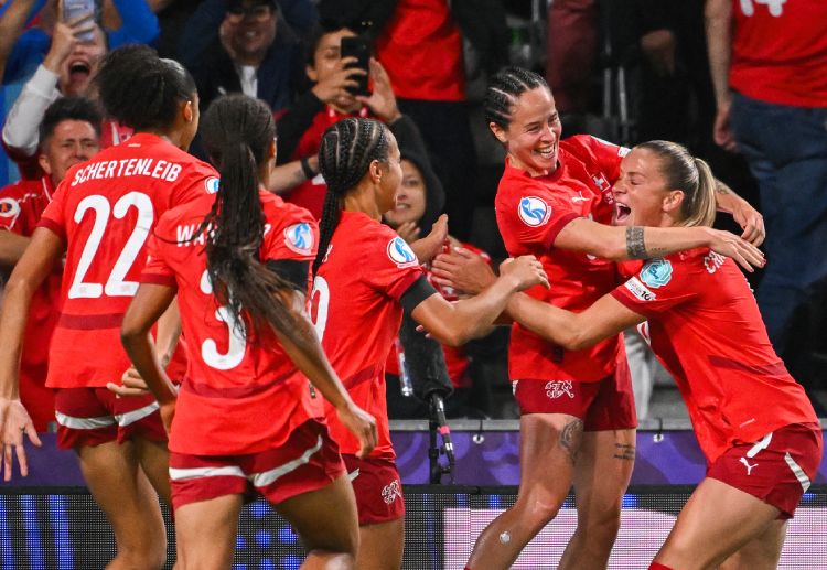 欧锦赛 杰拉尔丁·鲁特勒尔,瑞士女足的中场核心,最近四场国际比赛中助攻或进球四次,预计将在接下来的比赛中继续担任进攻责任。