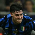 လက်ရှိမှာ အသက် ၂၆ နှစ် အရွယ် ရှိပြီ ဖြစ်တဲ့ ဘက်စတိုနီဟာ ပြီးခဲ့တဲ့ ၅ ရာသီ ဆက်တိုက် စီးရီးအေ ထိပ်သီးတို့ အတွက် ခြေစွမ်းပြ ကစားပေးထားသူပါ။