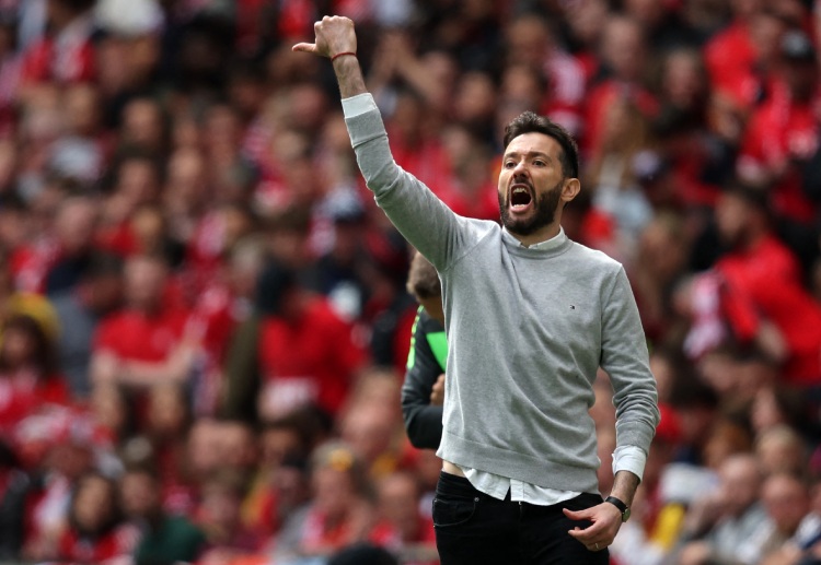 Carlos Corberán có nhiệm vụ dẫn dắt Valencia ở La Liga 2025/26