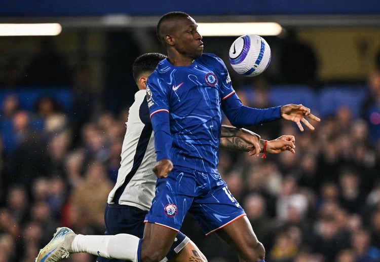 ဘာစီလိုနာရဲ့ ပစ်မှတ် ဖြစ်တဲ့ ချဲလ်ဆီး တိုက်စစ်မှူး နီကိုးလက်စ် ဂျက်ဆန်ကို လာလီဂါ ထိပ်သီး ရီးရဲလ်မက်ဒရစ်က ကြားဖြတ် ခေါ်ယူလိုနေကြောင်း သိရပါတယ်။