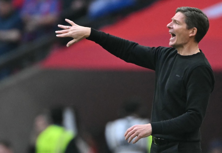 ပရီးမီးယားလိဂ် နောက်ဆုံး တွေ့ဆုံမှု ၅ ကြိမ် မှာတော့ ချဲလ်ဆီးက ၃ ကြိမ် နိုင်ပြီး ၂ ကြိမ် သရေကျခဲ့ပါတယ်။ နောက်ပြီး ပဲလေ့စ်က ချဲလ်ဆီးကို အဝေးကွင်းမှာ အသာမရခဲ့တာ တော်တော်လေး ကြာနေခဲ့ပါပြီ။