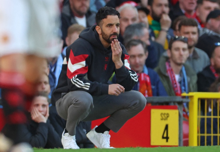 ပေါ်တူဂီ လူမျိုး နည်းပြ ရူဘင် အမော်ရင် ကတော့ ပြီးခဲ့တဲ့ နိုဝင်ဘာလကမှ ပရီးမီးယားလိဂ် ကလပ် ယူနိုက်တက်ကို စတင်ကိုင်တွယ်ခဲ့သူ ဖြစ်ပါတယ်။