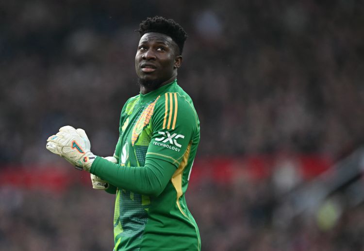 အိုနာနာဟာ ကိပ်ဗာဒီနဲ့ ကစားခဲ့တဲ့ ကမ္ဘာ့ဖလား ခြေစစ်ပွဲမှာ ပါဝင် ကစားပေးခဲ့ပြီး သူရဲ့ အမှားကြောင့်ပဲ ကင်မရွန်းက မထင်မှတ်ပဲ ရှုံးပွဲ တွေ့ခဲ့ရပါတယ်။