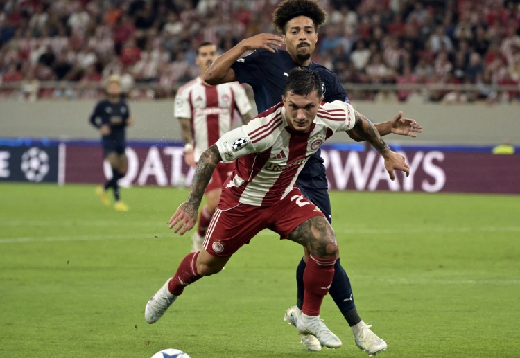 ဂရိ ပြည်တွင်းလိဂ်မှာ အမှတ်ပေးဇယားကို ဦးဆောင်ထားတဲ့ အိုလံပီယာကော့စ်က ချန်ပီယံလိဂ် အဖွင့်ပွဲမှာတော့ ဆိုက်ပရက်စ် ကလပ် ပါဖို့စ်ကို သရေသာ ကစားထားနိုင်ပါတယ်။