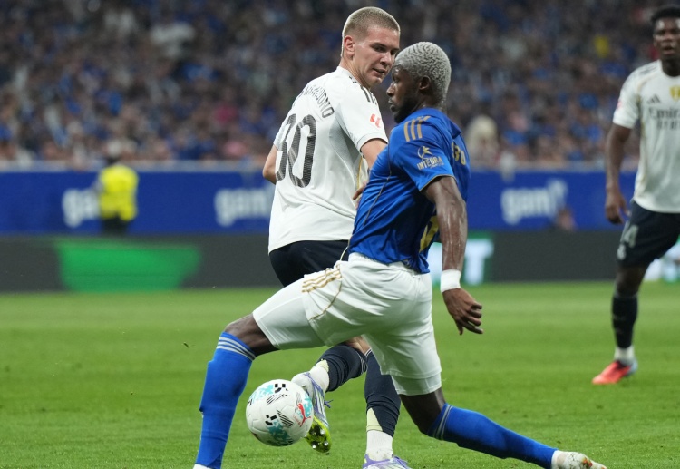 လာလီဂါ ပွဲစဉ် ၅ အပြီးမှာ ဟန်ဆီ ဖလစ်ခ်ရဲ့ အသင်းက ၄ ပွဲနိုင်၊ ၁ ပွဲသရေ ရမှတ် ၁၃ မှတ် စုဆောင်းထားပြီး ရီးရဲလ်မက်ဒရစ်နဲ့တော့ ၅ မှတ် ပြတ်နေပါတယ်။