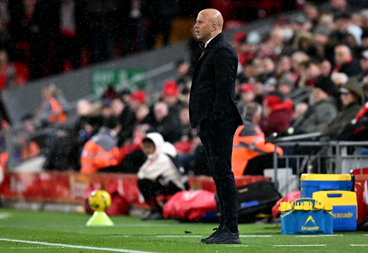 캐시는 맨시티전 결승골을 포함, 올 시즌 페널티 박스 밖에서만 2골을 기록하며 공수에서 맹활약 중이다.