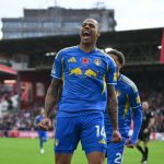 이날 리즈는 후반 23살 신성 모건 로저스에게 연속 실점하며 선제골을 지키지 못하고 역전패를 당했다.