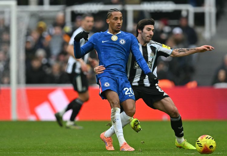 英超联赛 切尔西客场2比2逼平纽卡斯尔联，若昂·佩德罗和里斯·詹姆斯分别建功。