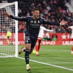 西甲联赛 皇马在下半场由姆巴佩主罚点球命中，将比分扳平为1比1