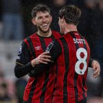 လစ်ဗာပူးလ်က လက်ရှိ ပရီးမီးယားလိဂ် အမှတ်ပေးဇယား အဆင့် ၄ နေရာမှာ ရပ်တည်နေပေမယ့် အကယ်၍ ယူနိုက်တက်နဲ့ ချဲလ်ဆီး တို့သာ နိုင်ပွဲ ရှာတွေ့ခဲ့မယ် ဆိုရင်တော့ သူတို့ရဲ့ လက်ရှိနေရာ ကနေ ဖယ်ပေးရဖို့ ရှိနေပါတယ်။