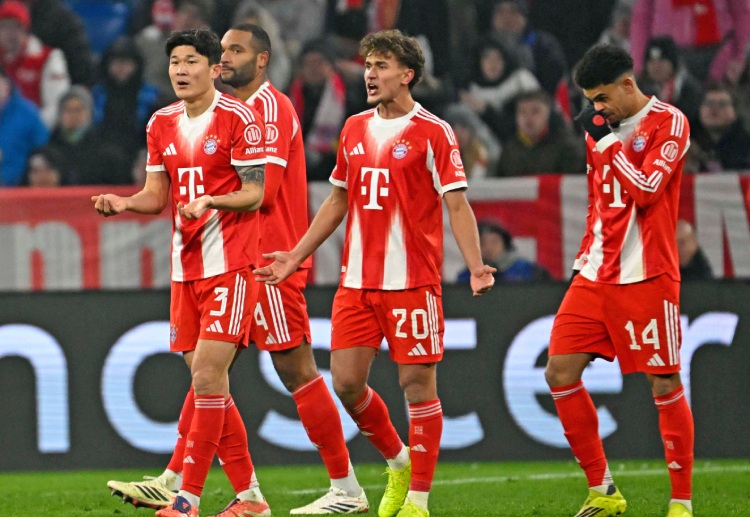 欧冠联赛  尽管金玟哉因犯规吃到第二张黄牌被罚下，拜仁仍稳稳取胜