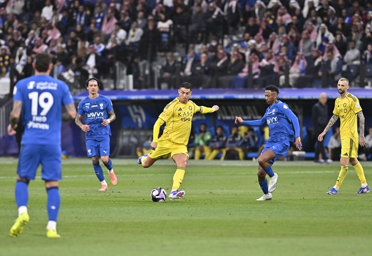 ဒါကြောင့်လည်း တနင်္လာနေ့က အဲလ်ရီယတ်ကို ၁-၀ နဲ့ အနိုင်ရတဲ့ ဆော်ဒီပရိုလိဂ် ပွဲစဉ်မှာ သူကိုယ်တိုင်ပဲ ပါဝင်ကစားဖို့ ငြင်းဆန်ခဲ့ပါတယ်။