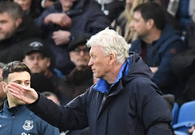 英超联赛  莫耶斯的球队希望延续客场不败势头。