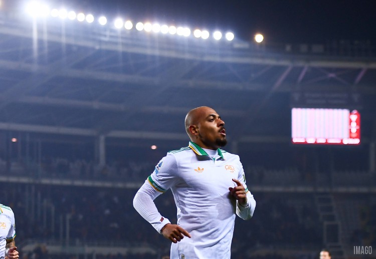 意甲联赛  马伦独中双元，再次为罗马取得领先。