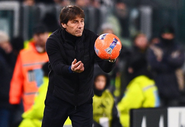 စီးရီးအေ လက်ရှိ ချန်ပီယံ နာပိုလီဟာ ပွဲဆက် များပြားနေမှုနဲ့ အတူ ဒဏ်ရာရ ကစားသမားတွေ ကလည်း တဖြည်းဖြည်း များပြားလာနေတာ ဖြစ်ပါတယ်။