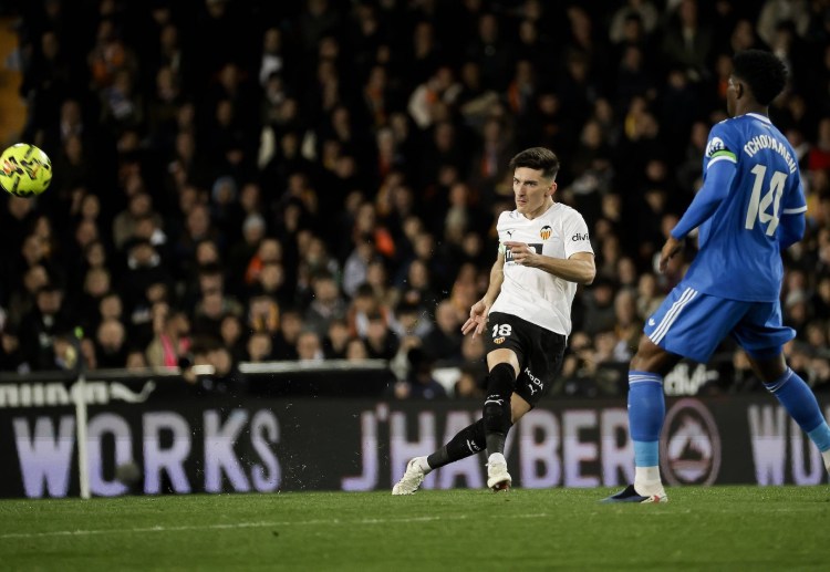 Valencia trắng tay điểm ở cuộc tiếp đón Real Madrid vòng 23 La Liga