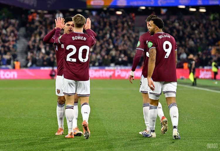 英超联赛  贾罗德·鲍恩作为西汉姆联队长，他的速度与冲击力仍是球队反击体系中的关键武器。