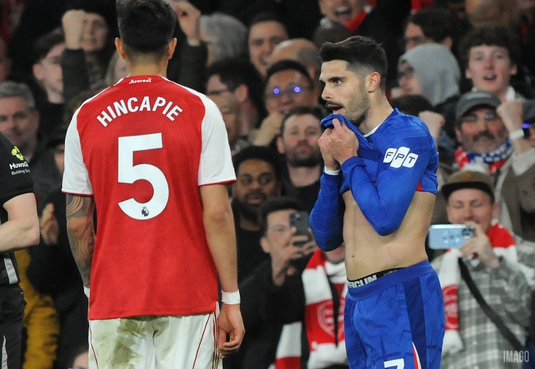 ရက်ရှ်ဖို့ဒ်လိုပဲ အငှားစနစ်နဲ့ ခေါ်ယူနိုင်မယ့် အခွင့်အရေး ရှိနေတာကြောင့် လာလီဂါ ကလပ် အတွက် စိတ်ဝင်စားစရာ အကောင်းဆုံး ရွေးချယ်မှု ဖြစ်လာနိုင်ပါတယ်။