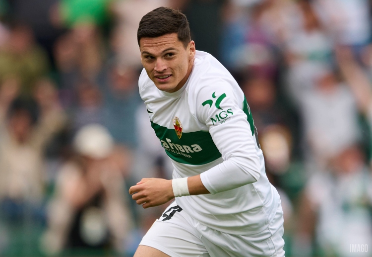 이날 승리로 엘체는 17위 알라베스와 승점 차를 1점으로 좁히며 강등권 탈출에 시동을 걸었다.