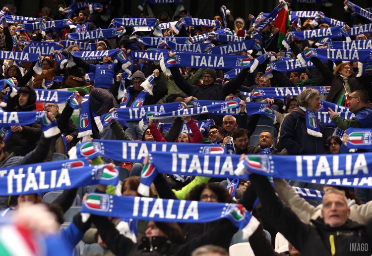 ဆာဂေး ဘာဘာရက်ဇ် ဦးဆောင်တဲ့ ဘော့စနီးယား အသင်းဟာ ဇွန်လ ၁၁ ရက်နေ့မှာ အိမ်ရှင် ကနေဒါနဲ့ ကမ္ဘာ့ဖလား အဖွင့် ပွဲစဉ် အဖြစ် ကစားရမှာ ဖြစ်ပါတယ်။