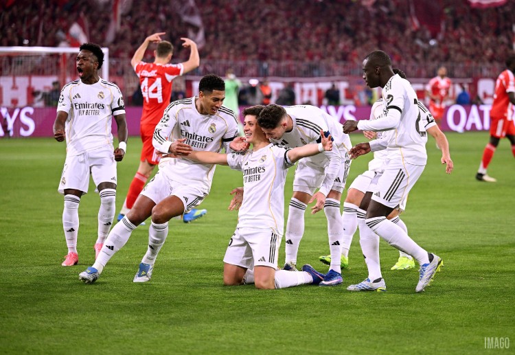 ဒီဂိုးကြောင့် အမ်ဘာပေးဟာ ချန်ပီယံလိဂ် တစ်ရာသီတည်းမှာ အဝေးကွင်းဂိုး ၁၀ ဂိုးအထိ သွင်းယူနိုင်တဲ့ ပထမဆုံး ကစားသမား ဖြစ်လာခဲ့ပါတယ်။