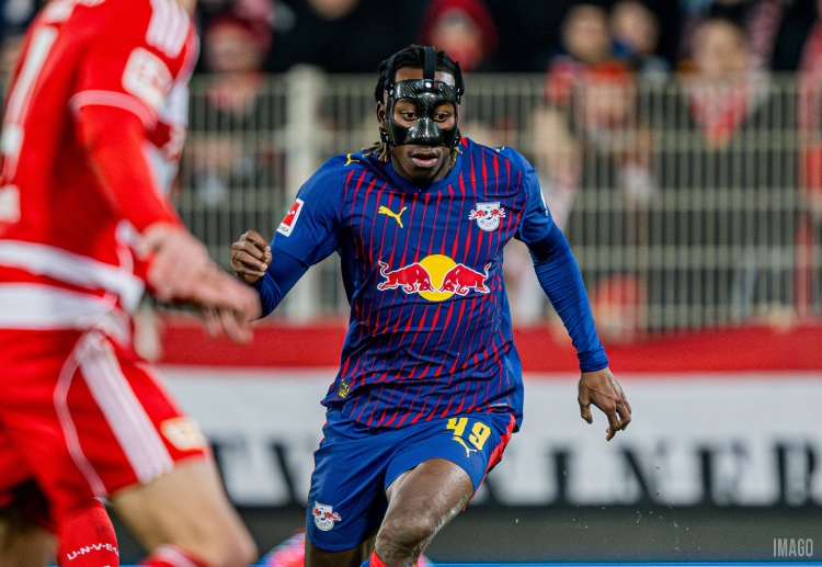 ဘွန်ဒက်စ်လီဂါမှာ ၁၀ ဂိုးသွင်း၊ ၇ ဂိုး ဖန်တီးထားတဲ့ ဒီယိုမန်ဒီကို ယူနိုက်တက် အပြင် တခြားအသင်းကြီးတွေ ကလည်း မျက်စိကျနေပါတယ်။