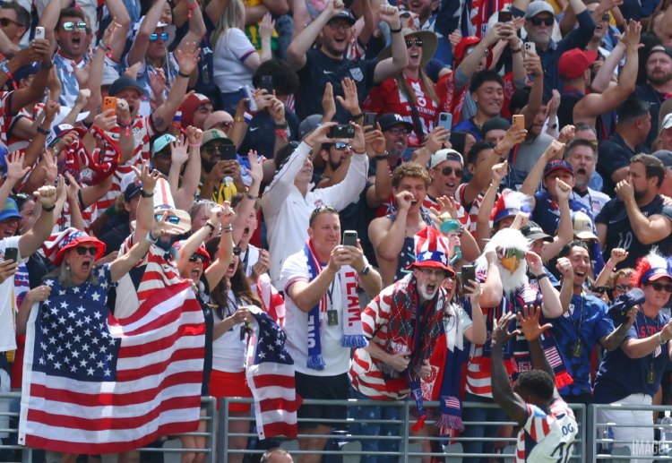 US fans celebrate as their team beat Australia 2‑0 to reach World Cup 2026 knockouts