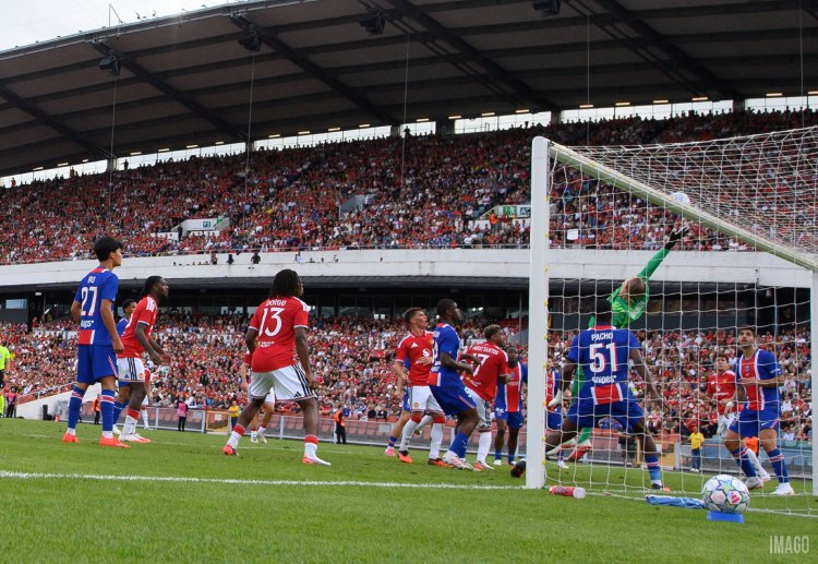Giao hữu CLB: Man United phải chấp nhận kết quả hòa